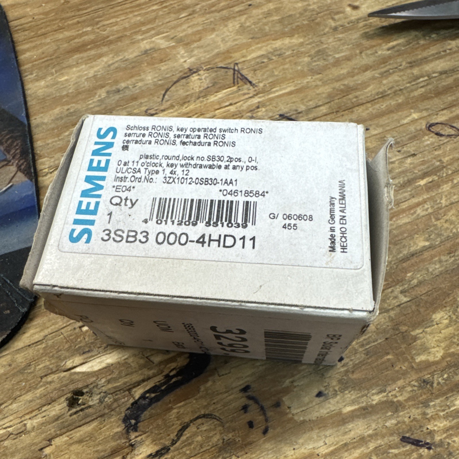 Siemens 3SB3 000-4HD11