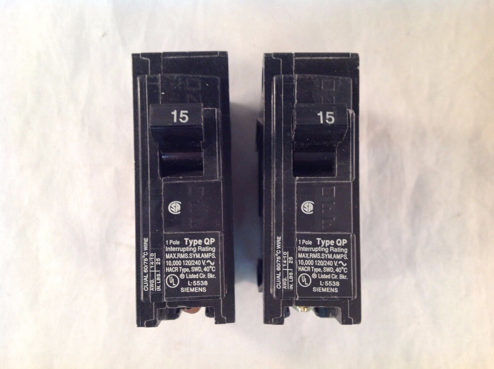 Siemens Model Q115 1P 60Hz 15A Circuit Breaker, Lot of 2