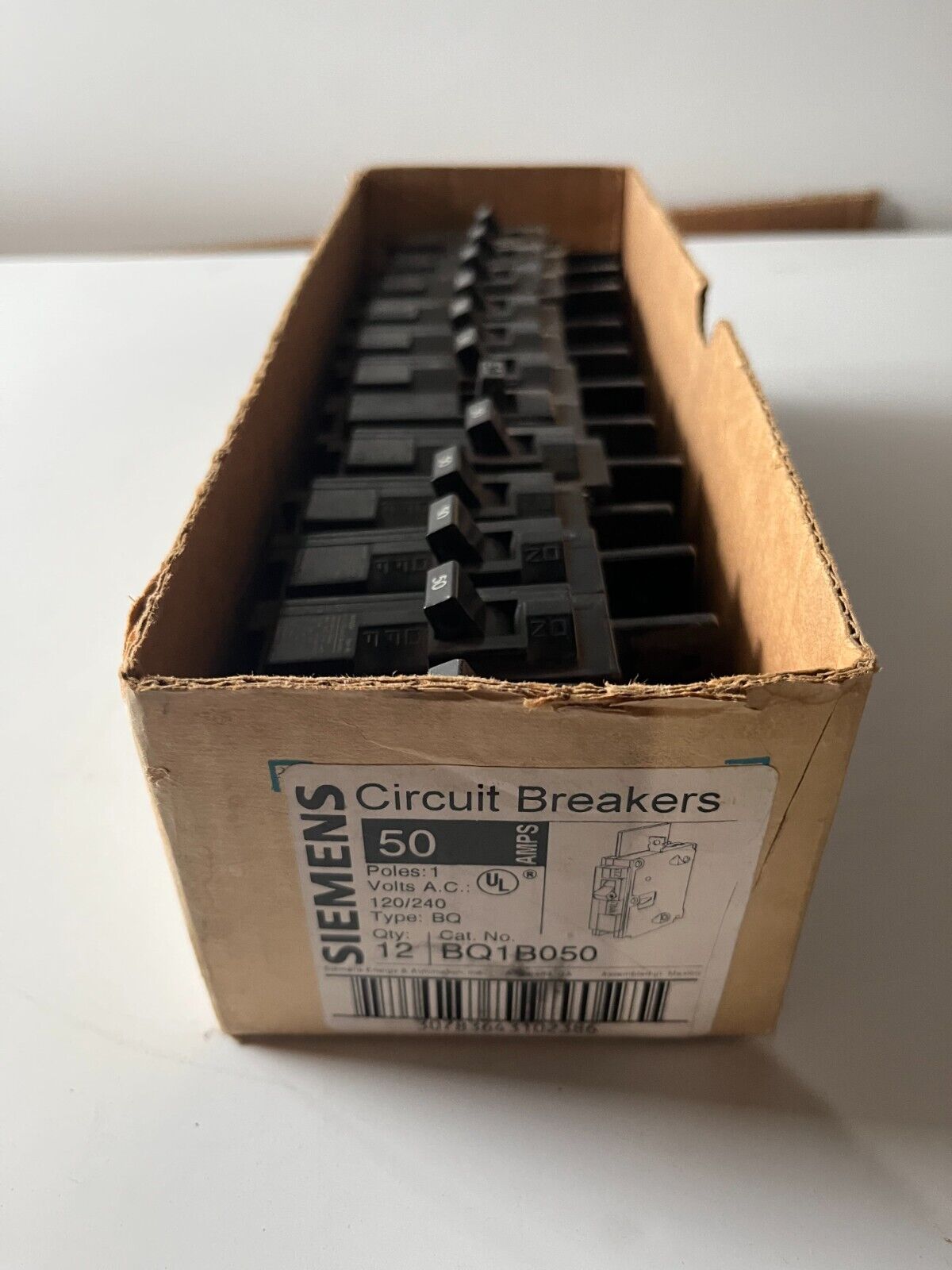 12 x  Siemens BQ1B050 1P 50A Circuit Breaker  NEW IN BOX