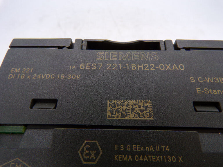 SIEMENS 6ES7221-1BH22-0XA0 PLC MODULE