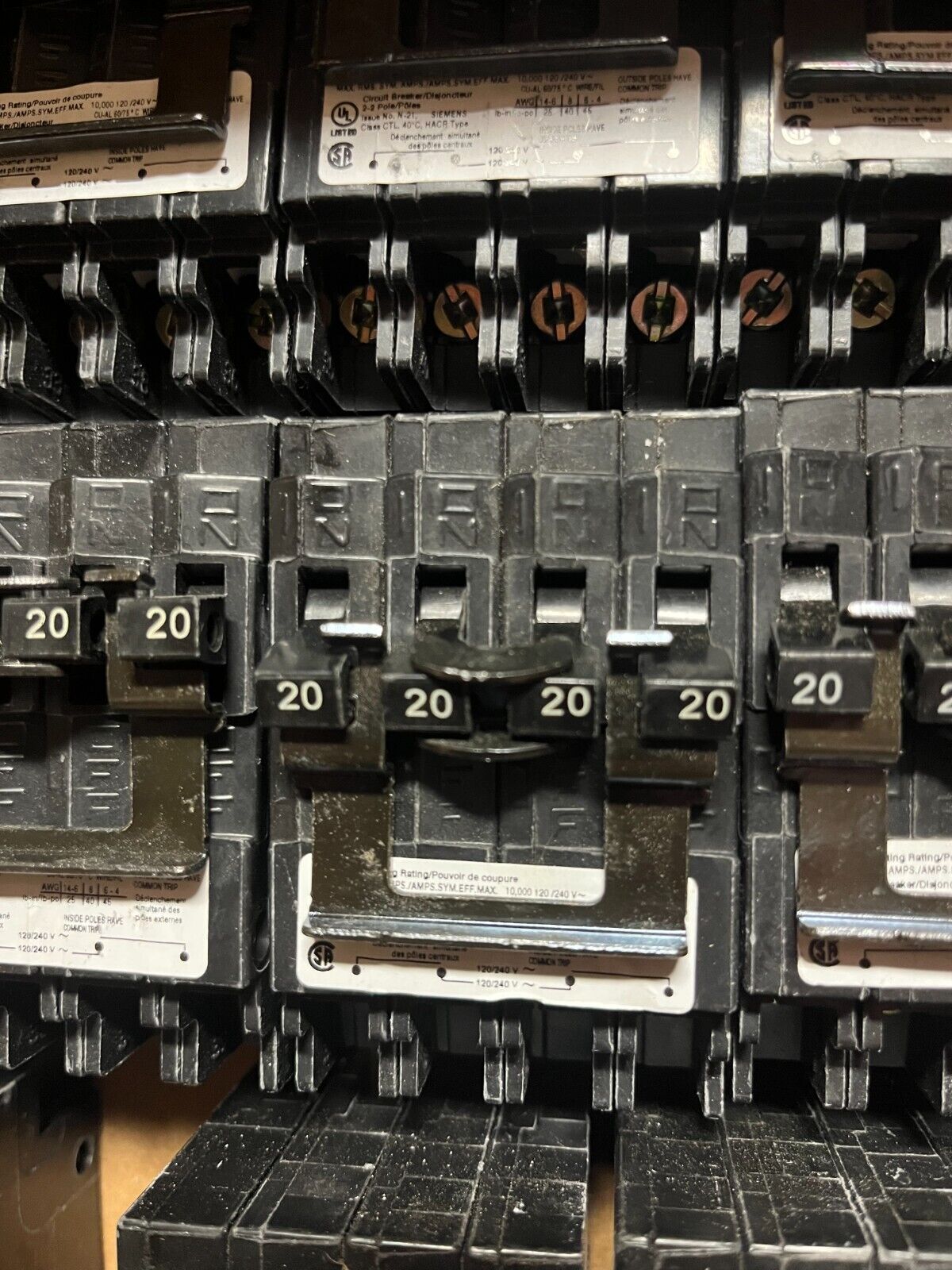 5 x New Siemens Q22020CT2 2 Pole 20 Amp 120/240V QT Plug-On Quad Circuit Breaker