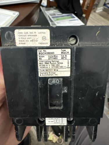 United Laboratories/Siemens Energy Circuit Breaker BQCH3B060 60A 3p
