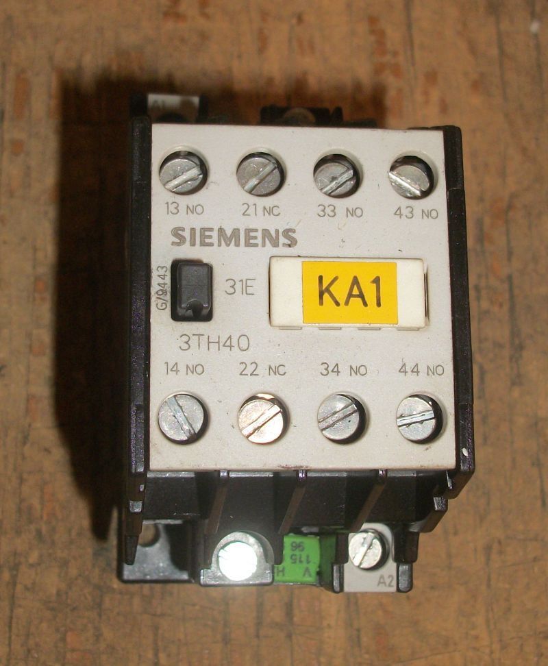 SIEMENS 3TH4031-0A CIRCUIT BREAKER