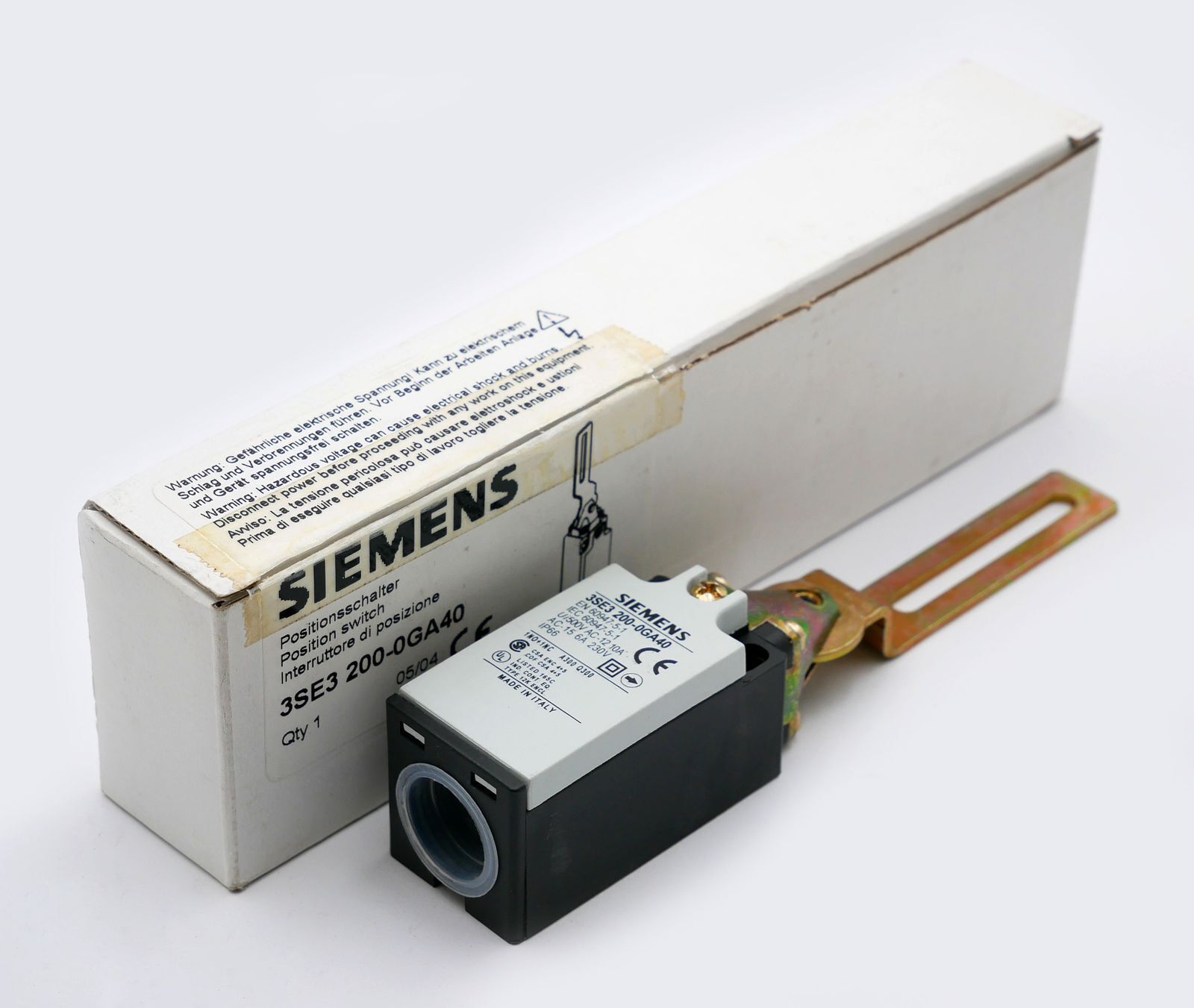 Siemens 3SE3 200-0GA40 position switch -unused/original packaging-