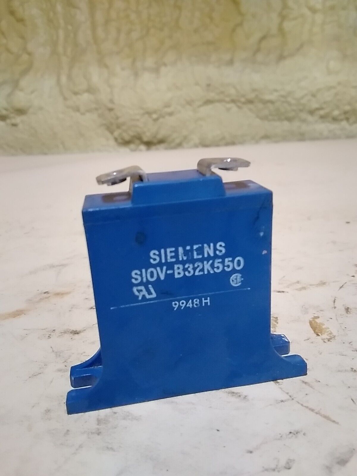 Siemens Heavy Duty Varistor S10V-B32K550 550V Max Op. Voltage F2