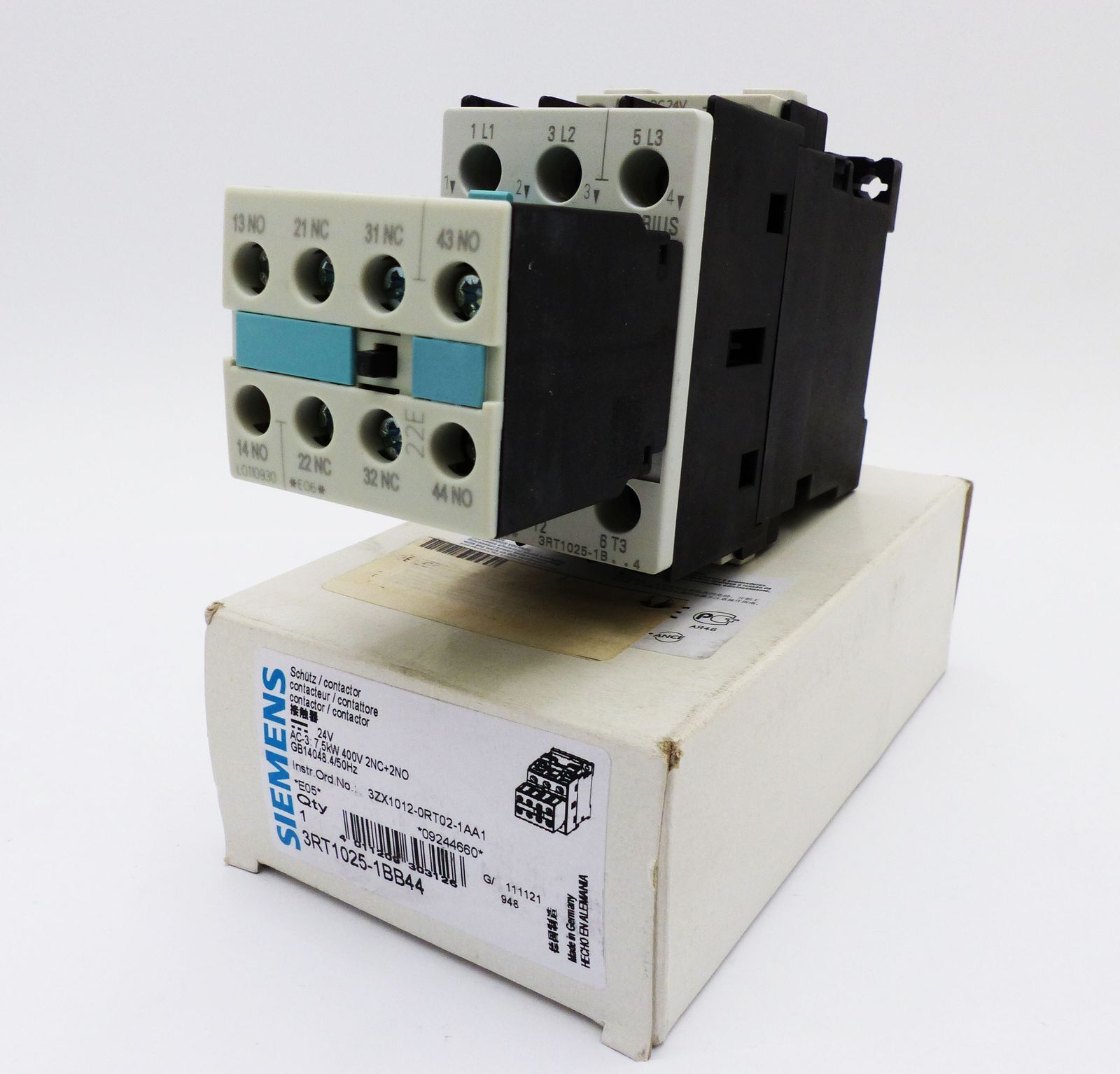 Siemens Sirius 3RT1025-1BB44 Version: 05 Contactor 7.5kW 400V -Unused/Original Packaging-