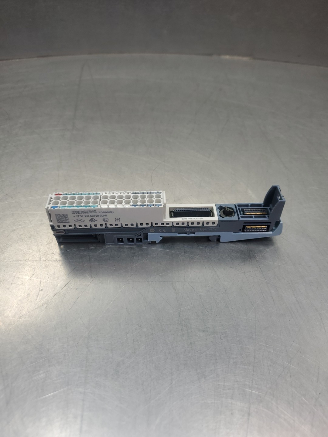 Siemens 6ES7 193-6BP20-0DA0 PLC Input/Output Base.                         3E-24