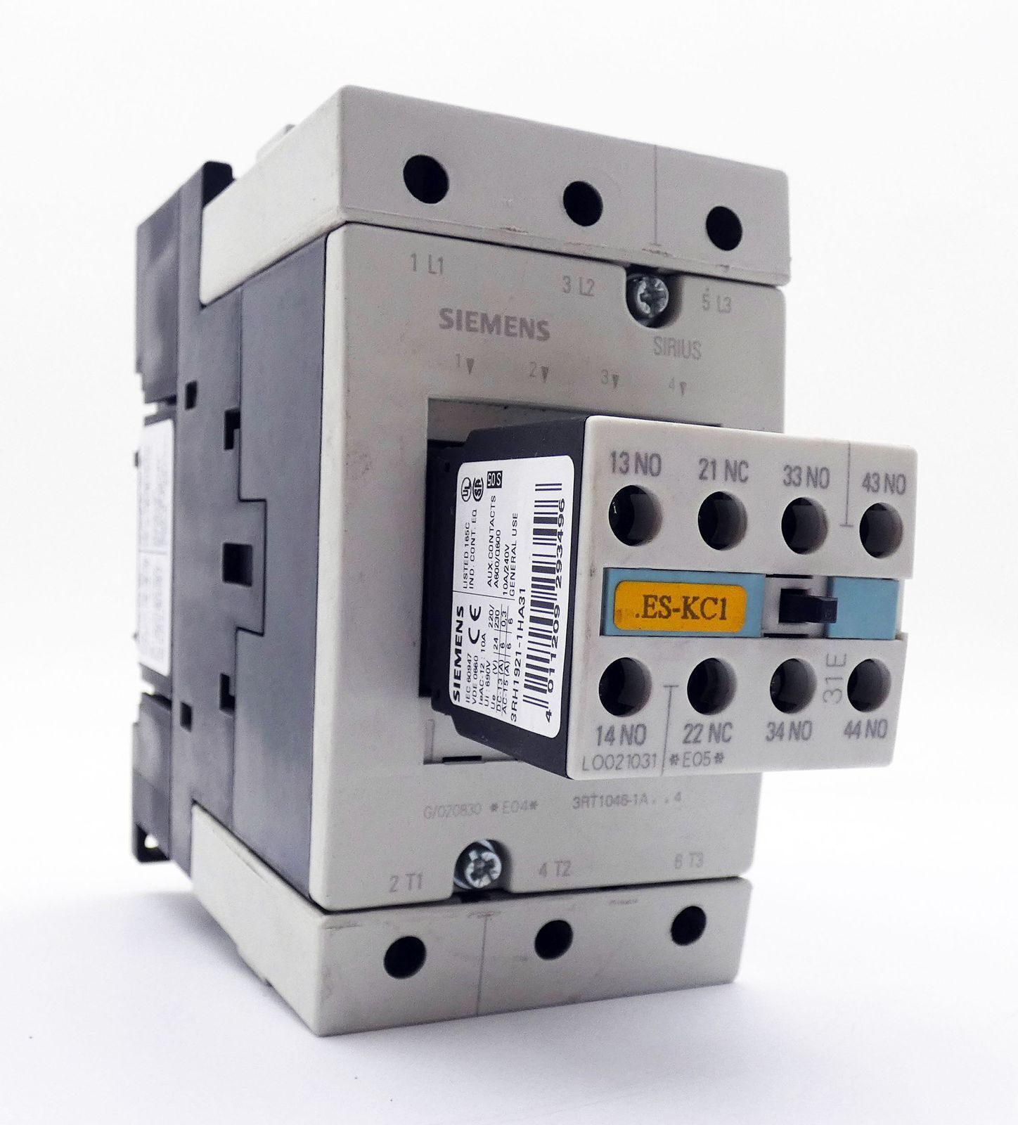 Siemens Sirius 3RT1046-1AP04 E:04 + 3RH1921-1HA31 E:05 + 3RT1926-1BD00 -used-