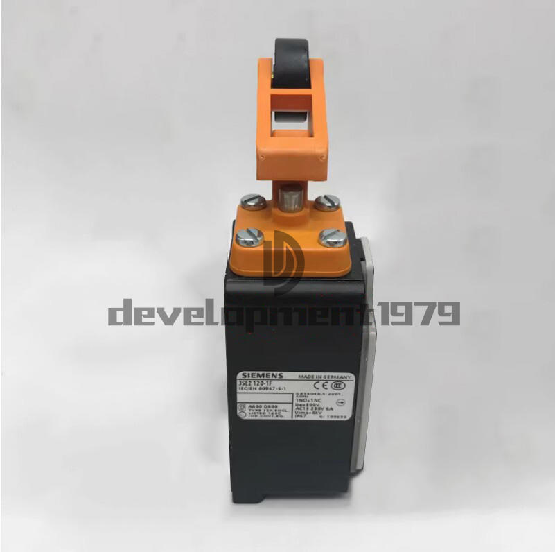 One NEW For SIEMENS 3SE2120-1F travel limit switch 3SE2 120-1F