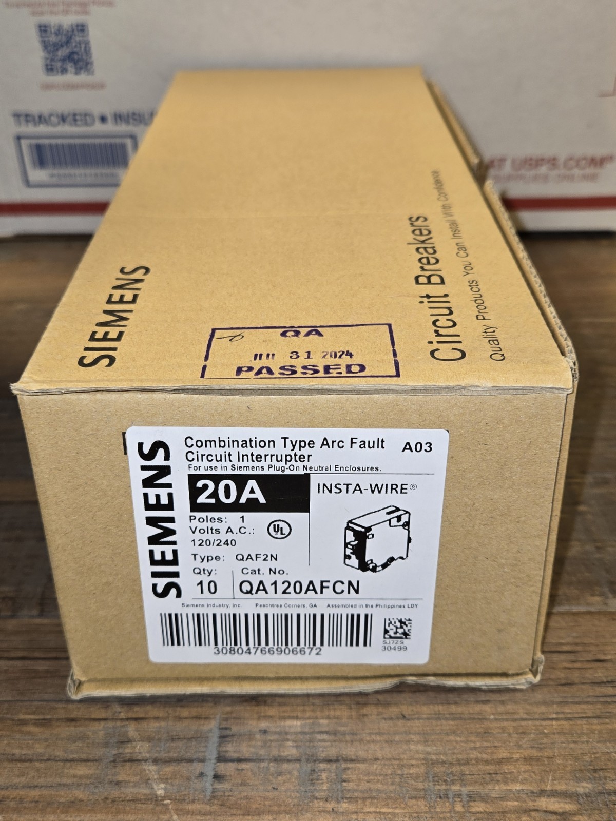 Brand New! BOX OF 10 Siemens QA120AFCN Circuit Breaker combination Arc fault NIB