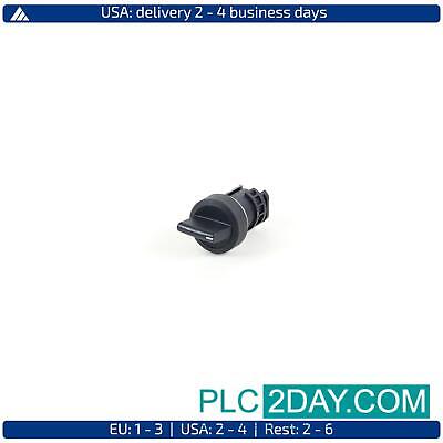 SIEMENS 3SB3000-2GA11 Selector switch PLC2DAY 1 unit New in stock at PLC2DAY