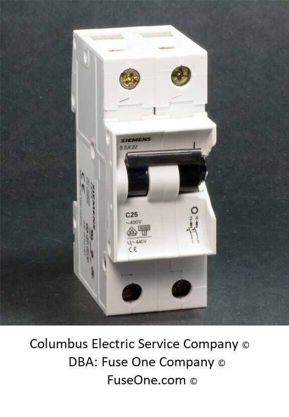 Siemens C25 Circuit Breaker, 25 Ampere, 480 VAC, 2-Pole, NEW