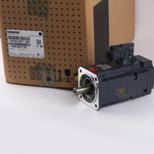 ONE NEW Siemens Servo Motor 1FK7042-5AF71-1AG0