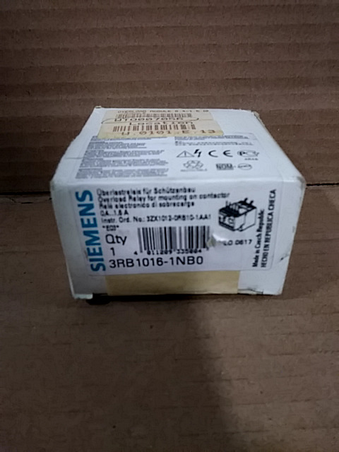 Siemens 3RB1016-1NB0 Overload Relay - New in Box