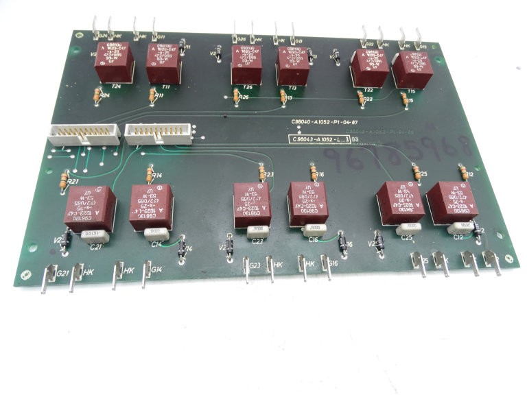SIEMENS C98040-A1052-P1-04-87 CIRCUIT BOARD