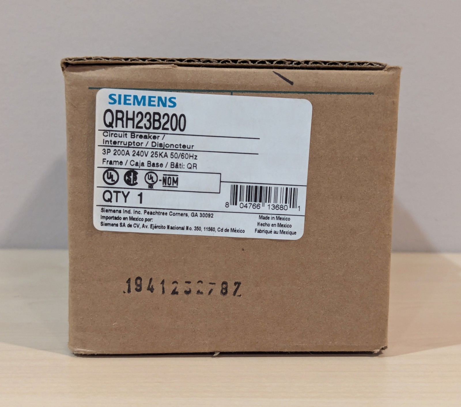 SIEMENS QRH23B200 200A 240V 25kA@240V 3P CIRCUIT BREAKER 
