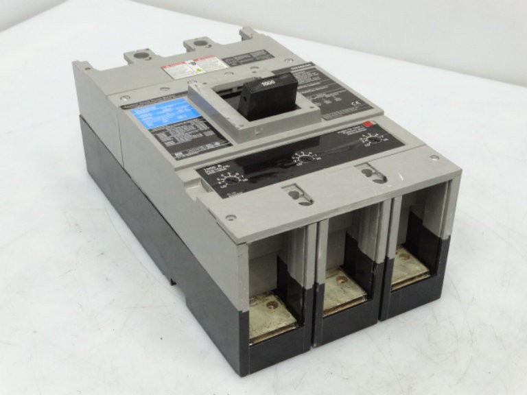 SIEMENS NXD63B100 CIRCUIT BREAKER