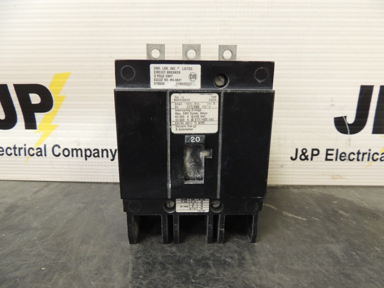 Siemens BQCH3B020 Circuit Breaker 20A 3P Used Black 20 Amp BQCH 277/480V