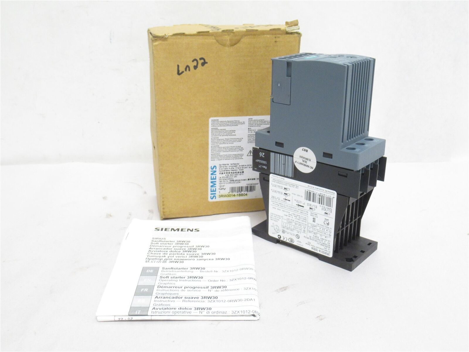 242250 New In Box; Siemens 3RW3014-1BB04 Soft Starter; 25A; 480VAC; Coil: 24VAC