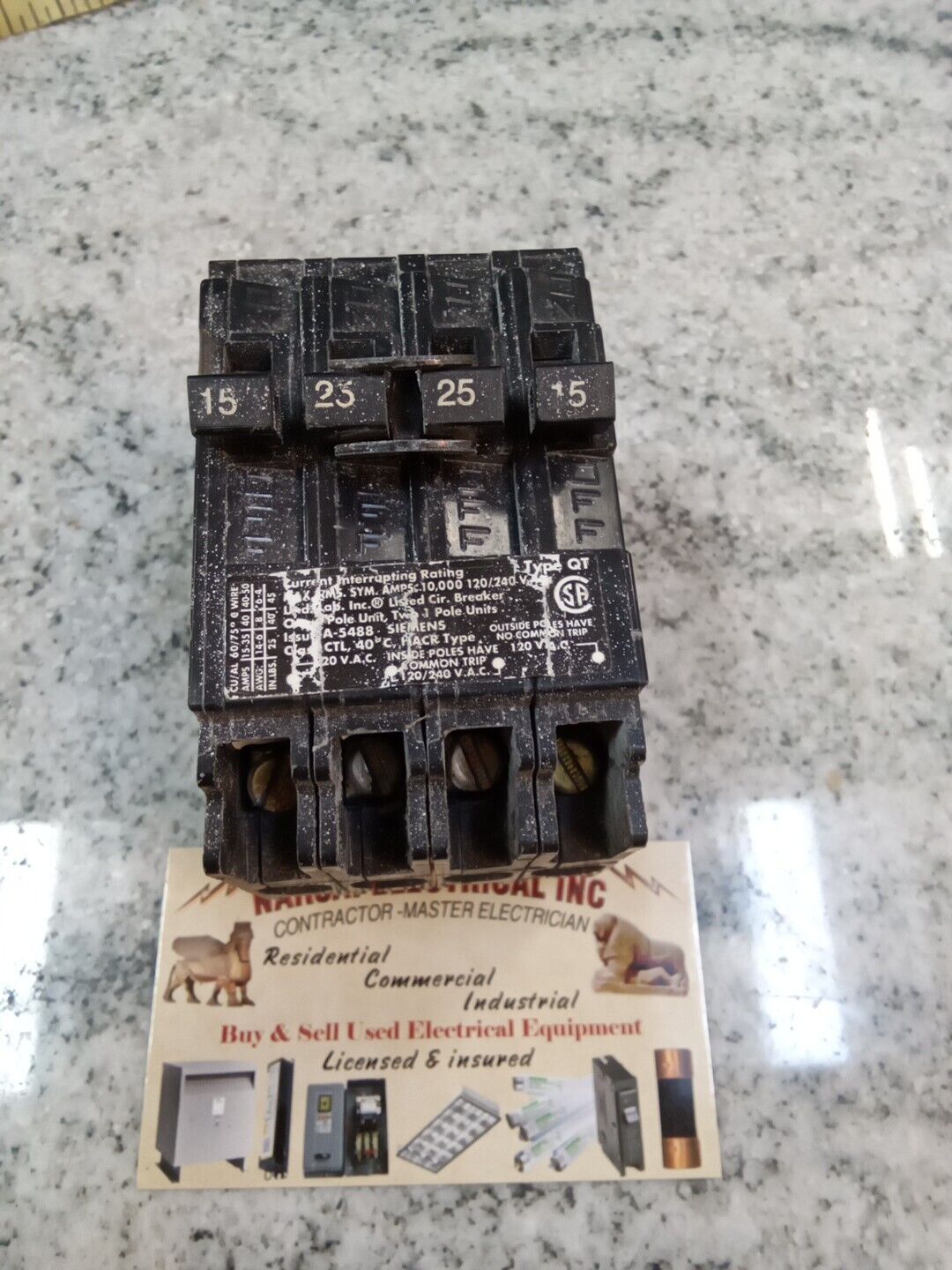 Siemens /Breaker/  Q21525CT /4 pole/ 15-25 A /120/240VAC/ QT/Plug-In /USE( L199