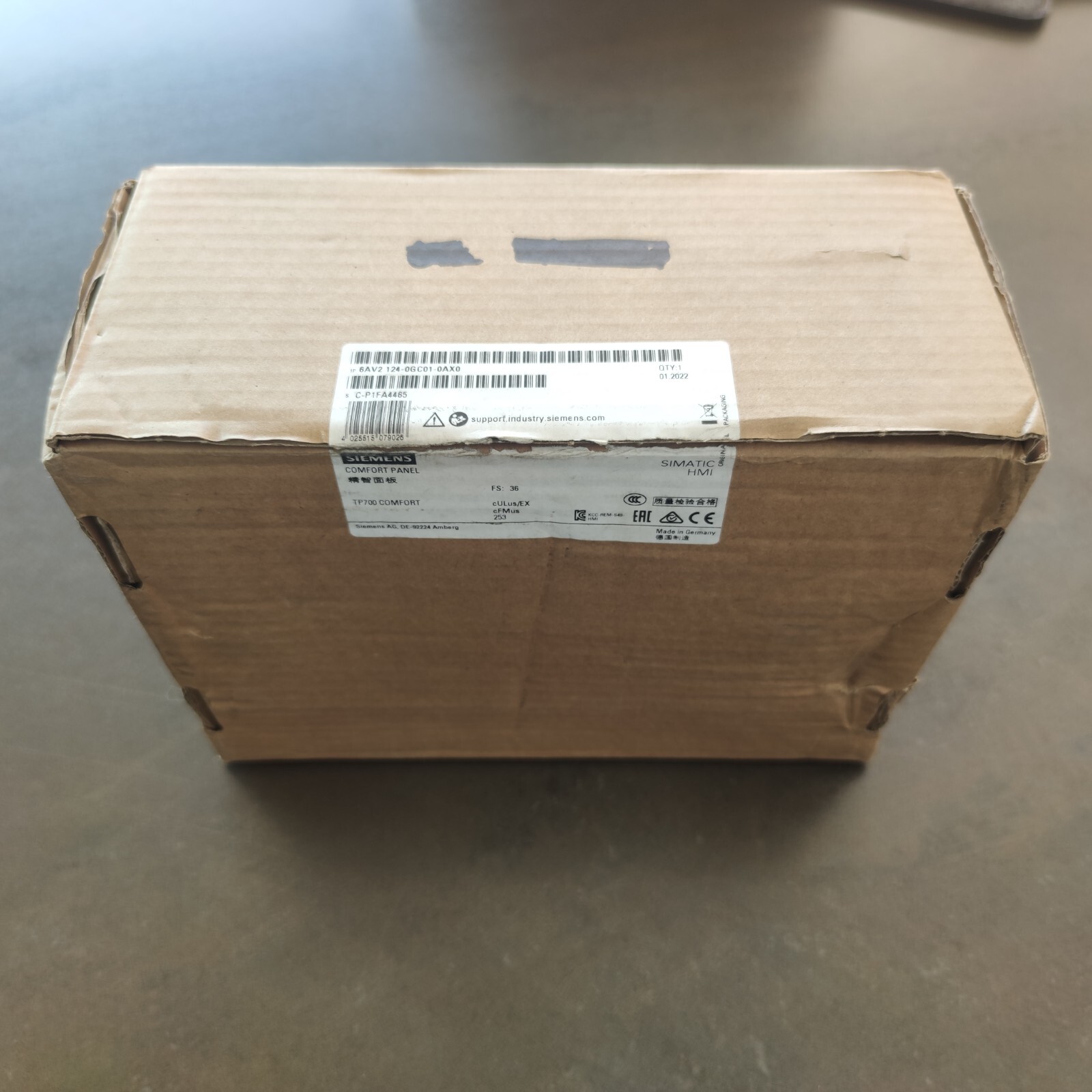 Siemens Simatic HMI TP700 Comfort 6AV2 124-0GC01-0AX0 NEW Original Packaging Seal Open  