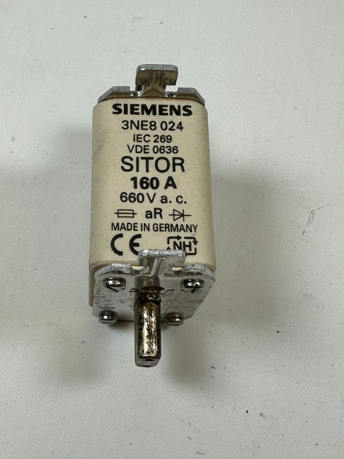 Siemens 3NE8-024 Sitor Fuse 160A/660V AC IEC269 - New Fast Ship
