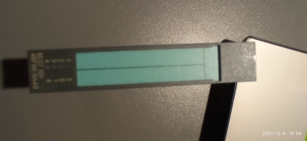 SIEMENS 6ES7-131-4BF00-0AA0 