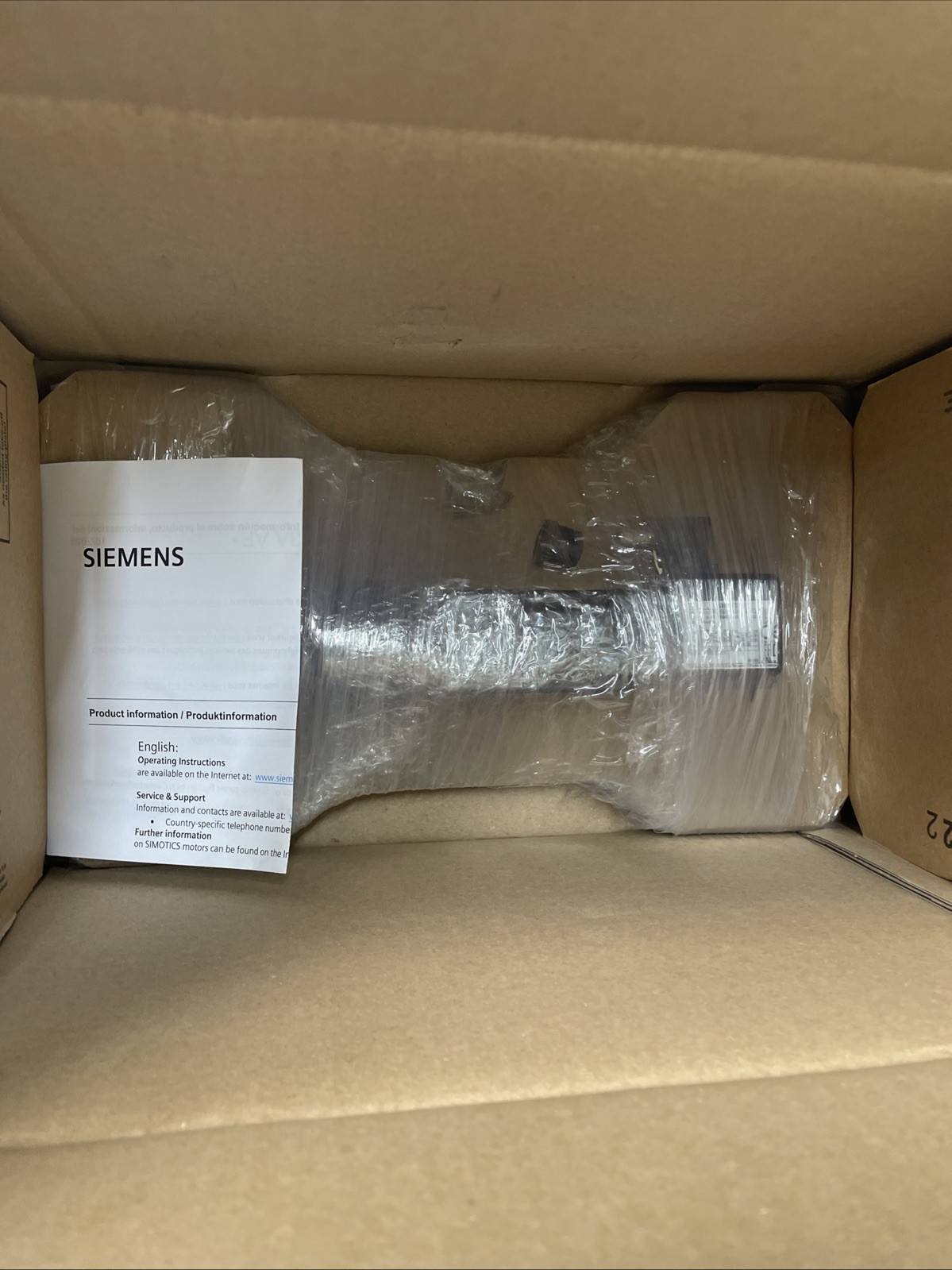 Siemens 3~Brushless Servo Motor Motor Synchronous Motor 1FK2102-1AG00-0SA0-Z New