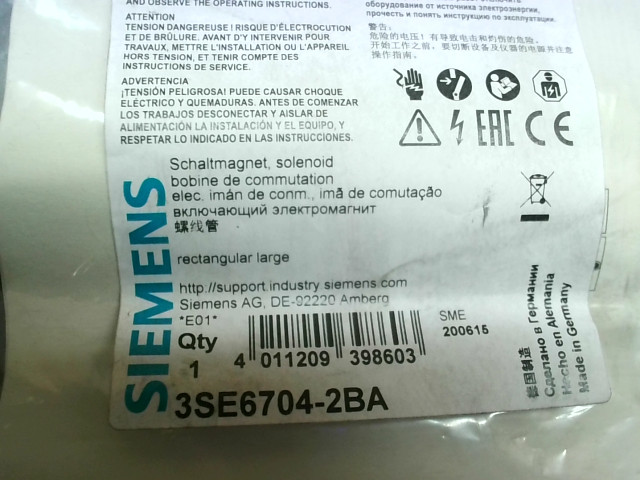 Siemens 3SE6704-2BA Safety Magnetic Switch - New In Box