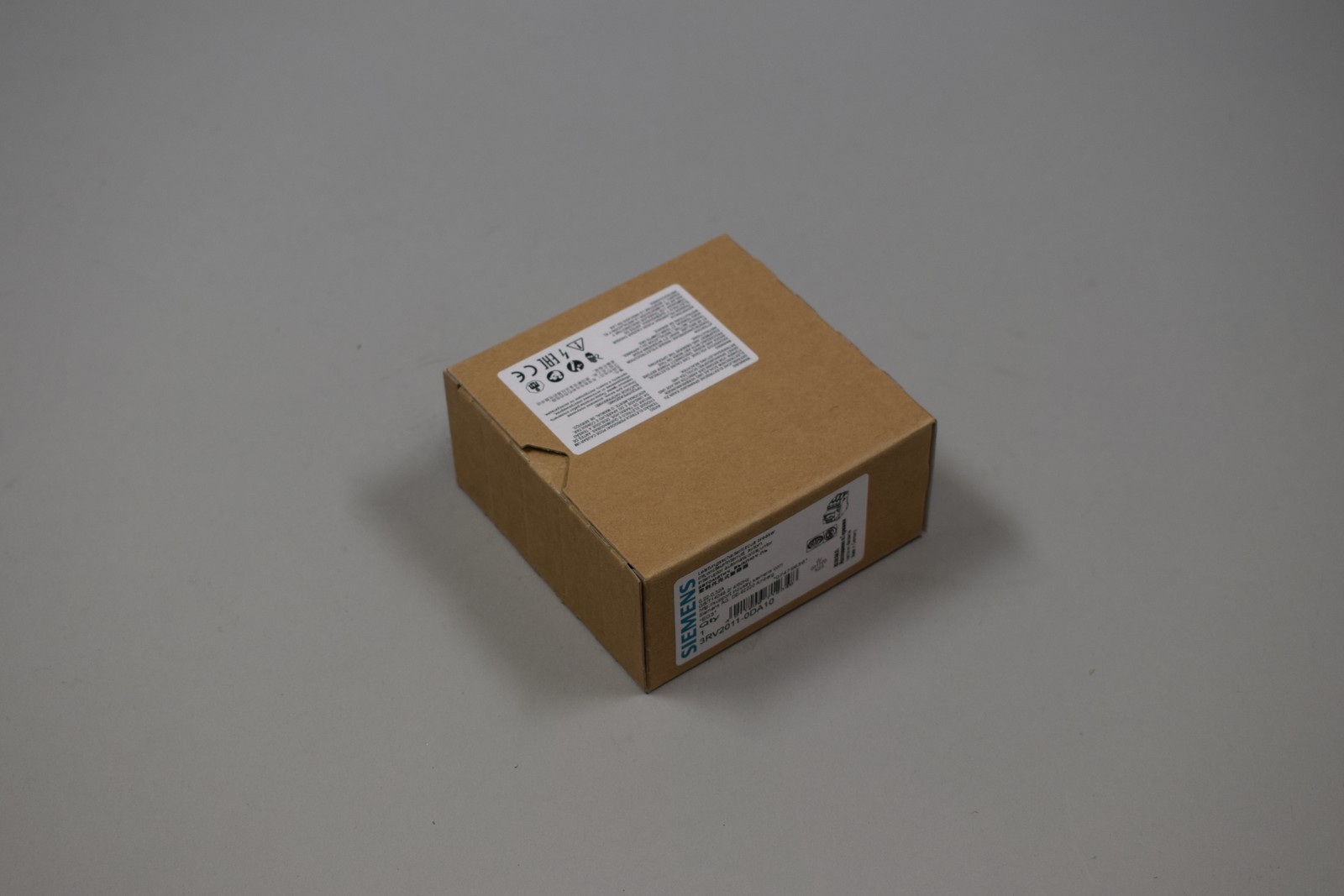 NEW SIEMENS 3RV2011-0DA10 [24 MONTHS WARRANTY]
