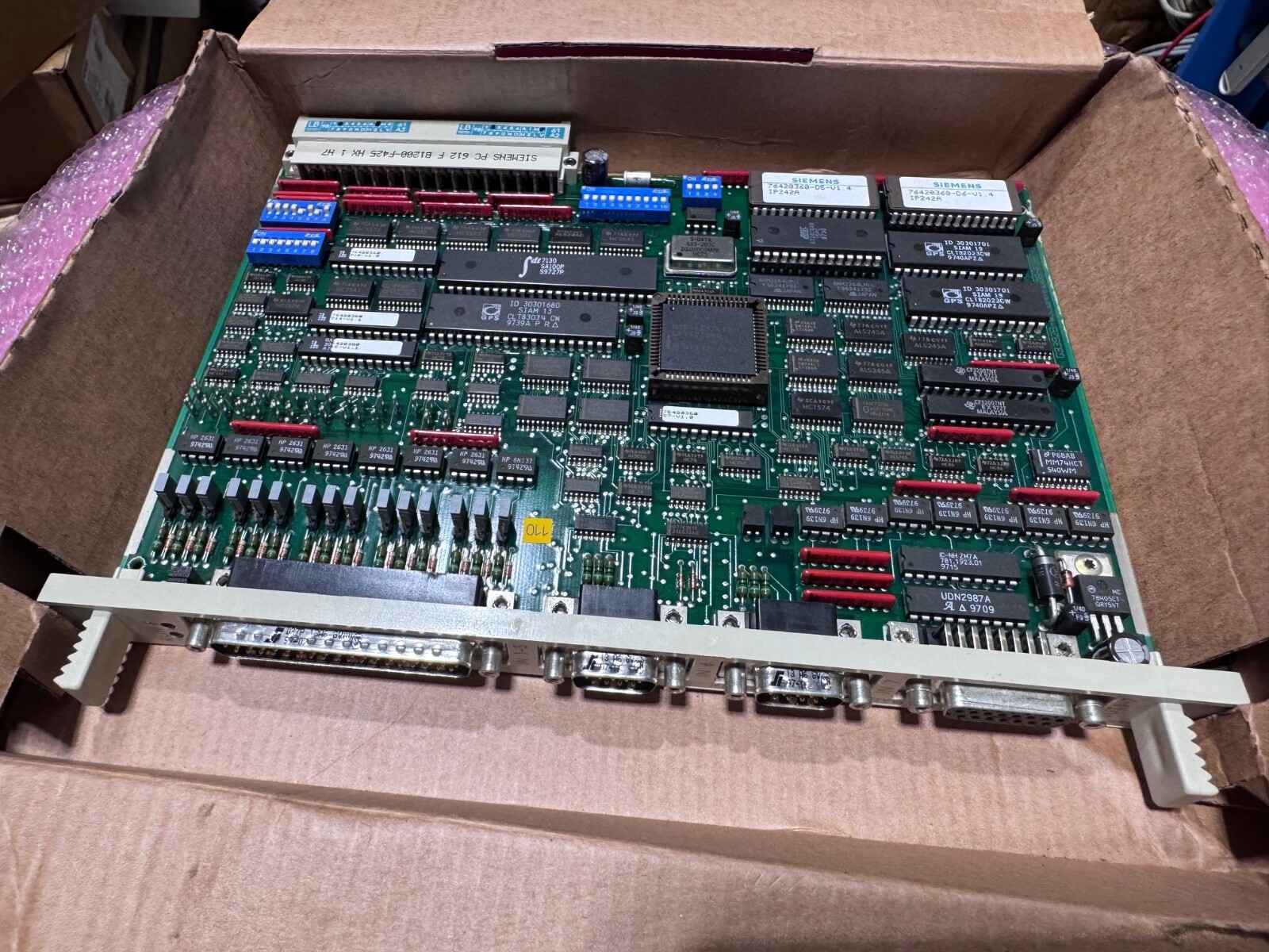 Siemens 6ES5242-1AA32 Module New