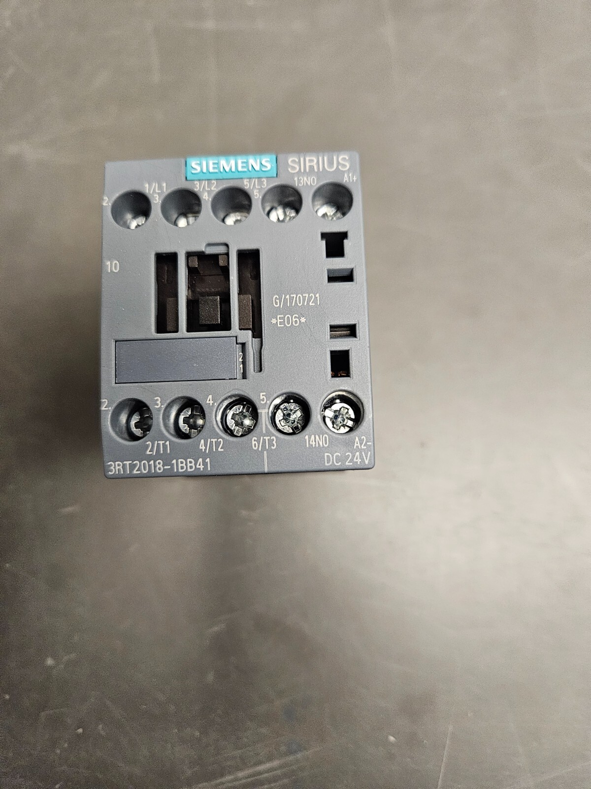 SIEMENS 3RT2018-1BB41 SIZE S0 NON-REVERSING MOTOR CONTACTOR 16A NO BOX