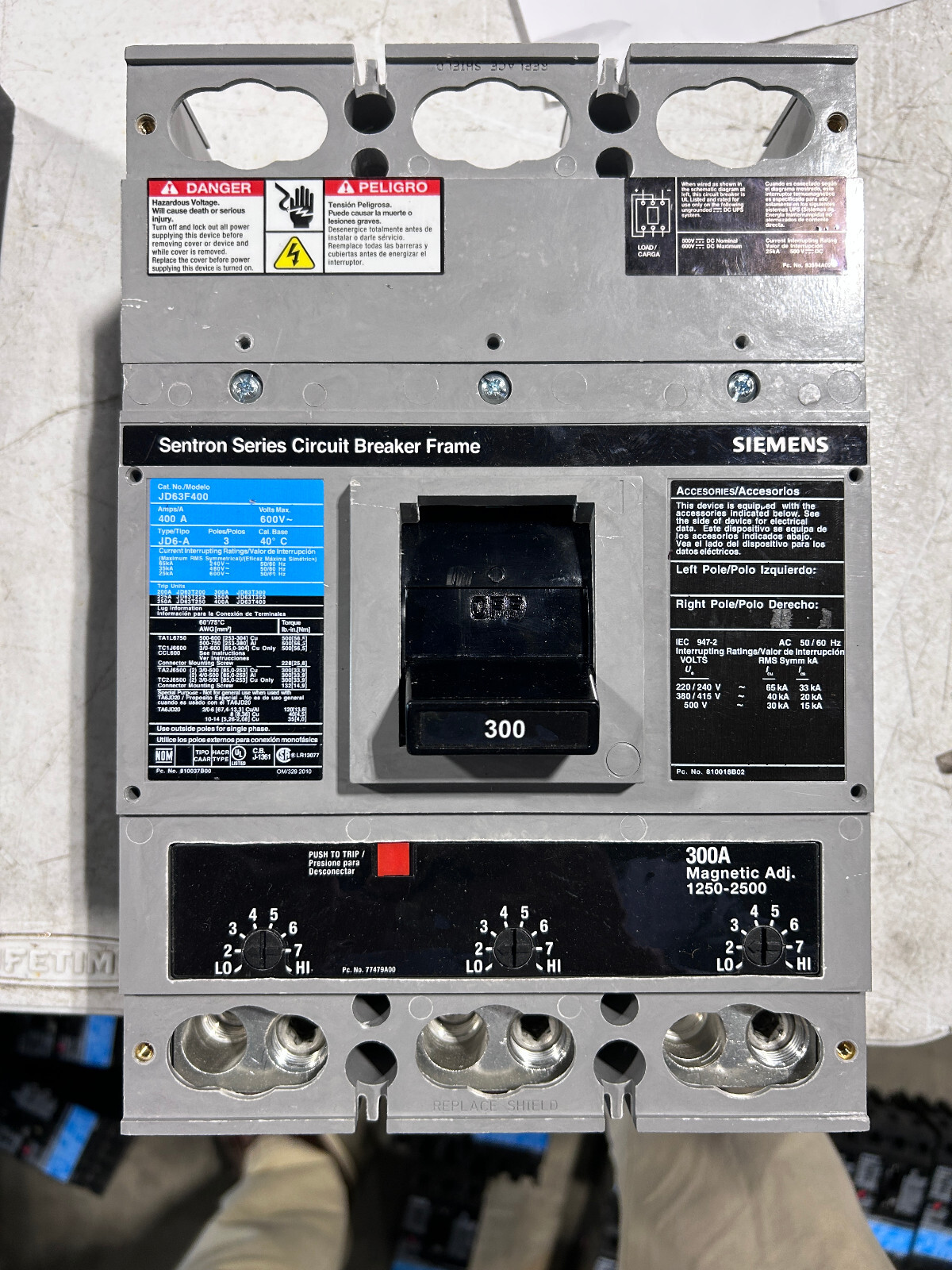 JD63F400 Siemens 300 amp circuit breaker