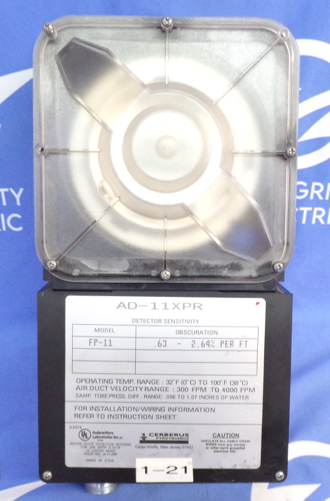 SIEMENS PYROTRONICS FIRE SAFETY AIR DUCT HOUSING AD-11XPR 500-096062 .63-2.64V 1