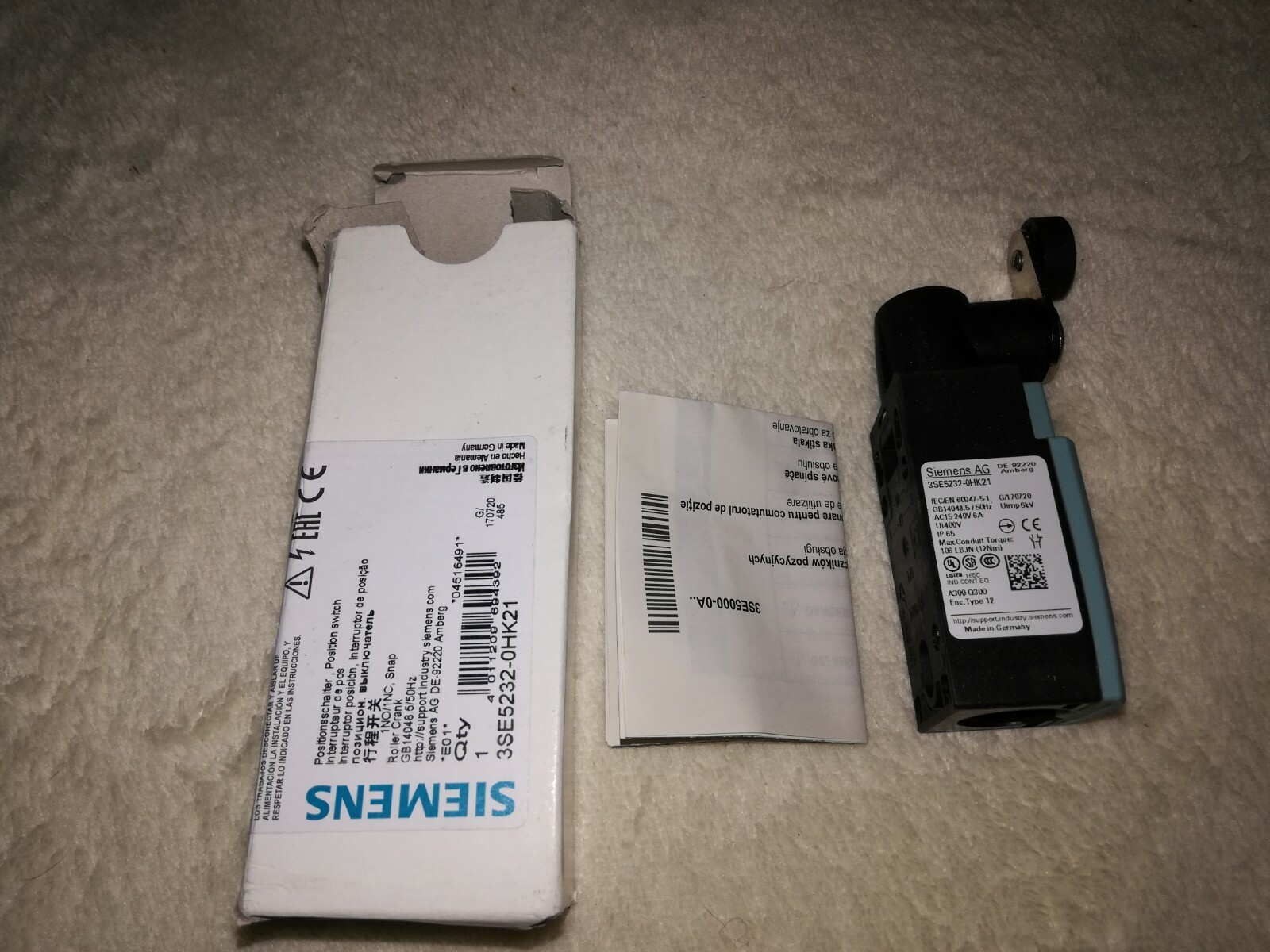 SIEMENS 3SE5 232-0HK21 NSFB - LIMIT SWITCH (A1)