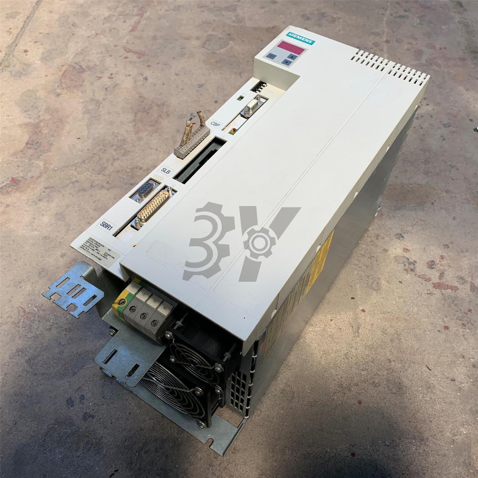 ONE Siemens 6SE7023-4TP50 Servo Driver