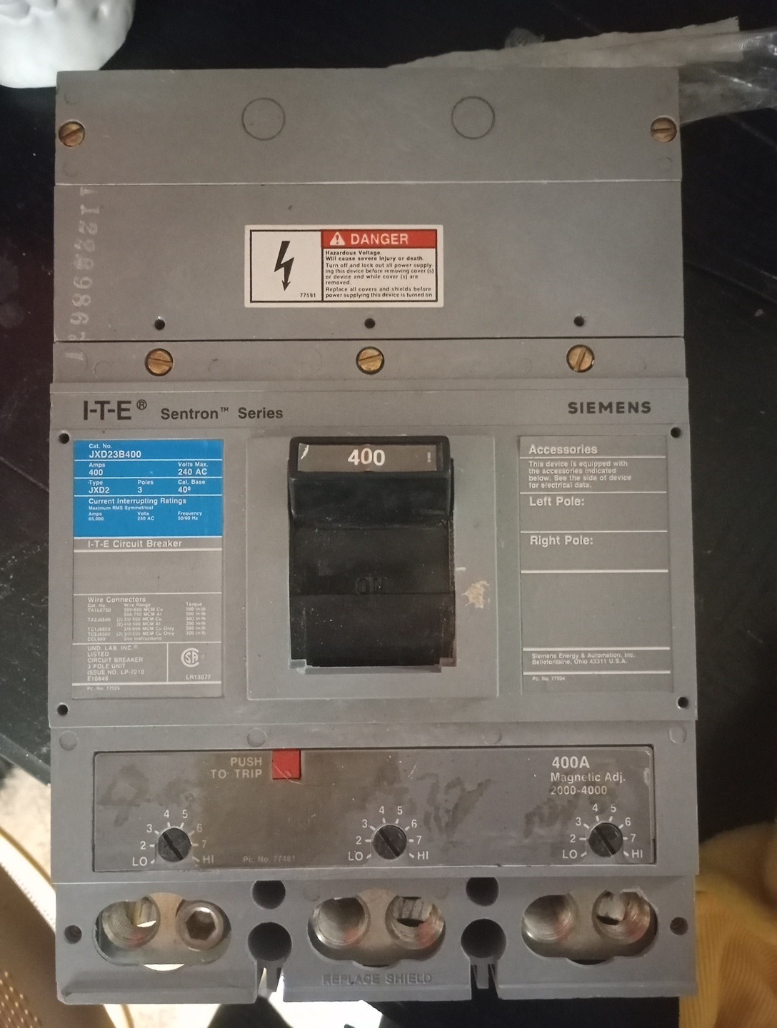 ITE/SIEMENS SENTRON SERIES CIRCUIT BREAKER JXD23B400 400A 240VAC 3P 1