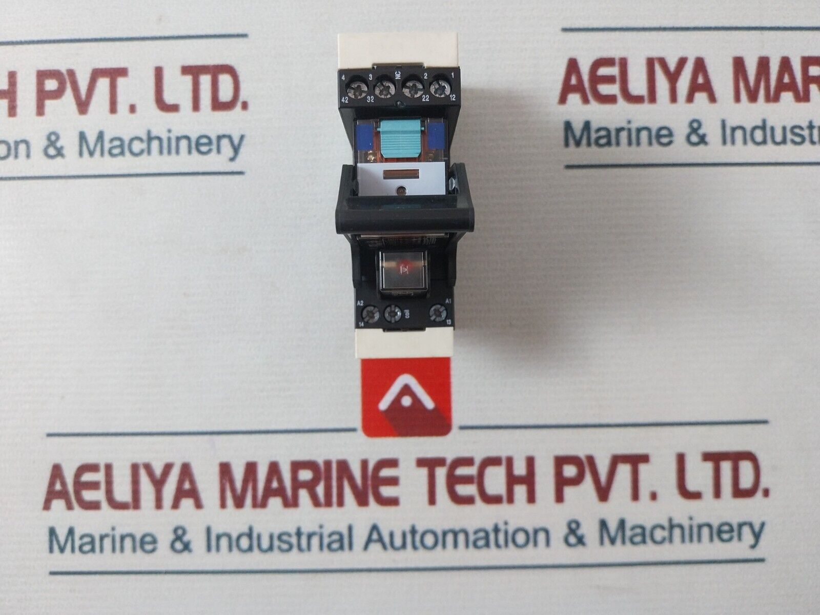 Siemens LZX:PT570024 Relay Socket 24VDC