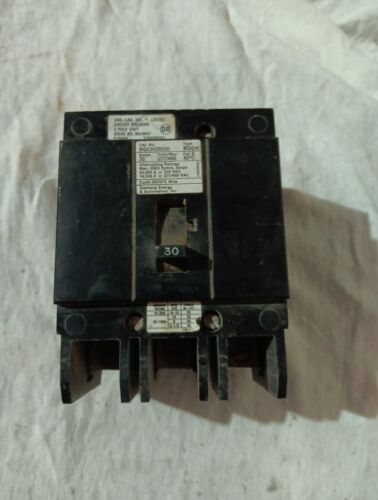 SIEMENS CIRCUIT BREAKER BQCH3B030 30A 277/480V 3P TYPE BQCH Trips Fine 