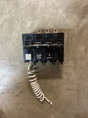 Siemens B33000S01 - 30 Amp 3 Pole 240VAC Type BL SHUNT TRIP Circuit Breaker