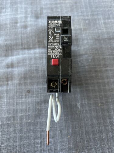 Siemens BLE 20Amp 1Pole 120VAC Ground Fault Protection Breaker GFI  TESTED.
