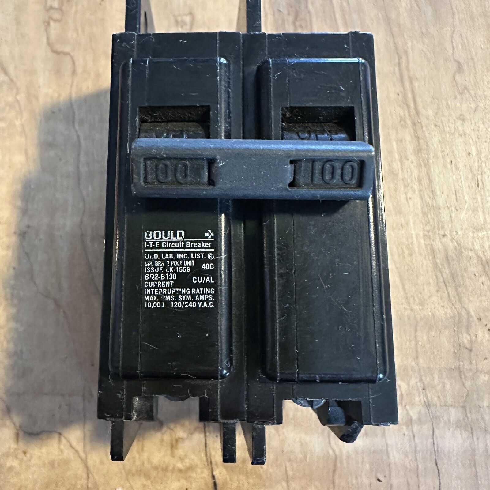 Tested Siemens ITE Gould BQ2-B100 2 Pole 100 Amp 240V Circuit Breaker Type BQ
