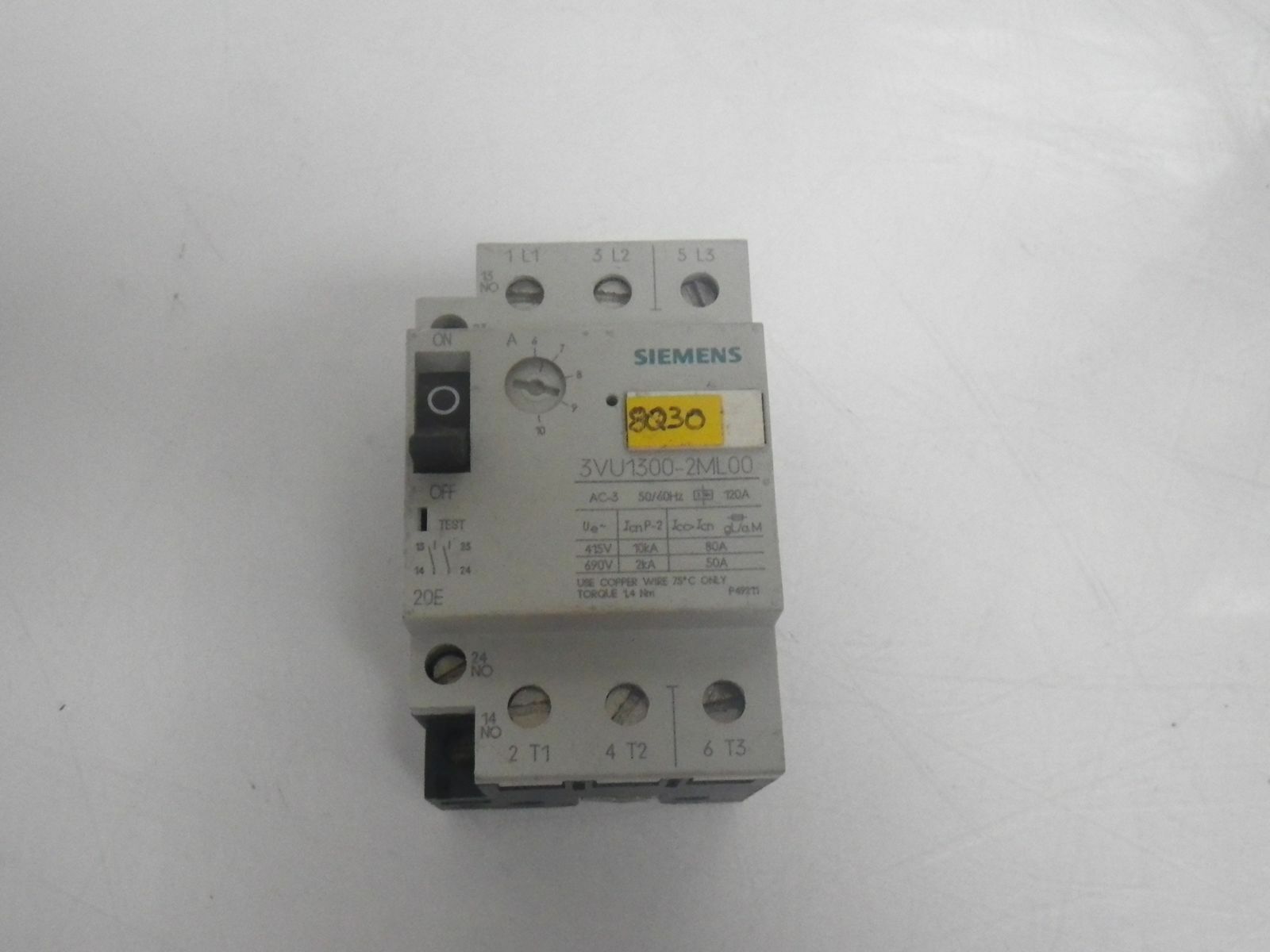 3VU1300-2ML00 3VU13002ML00 Siemens Motor Starter (Used and Tested)