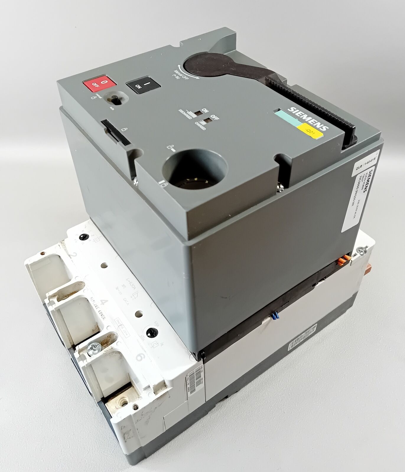 Siemens 3VL9600-3MQ00 + 3VL9563-7DC30 + 3VL5763-3AA36-0AA0 No Socket & Cover