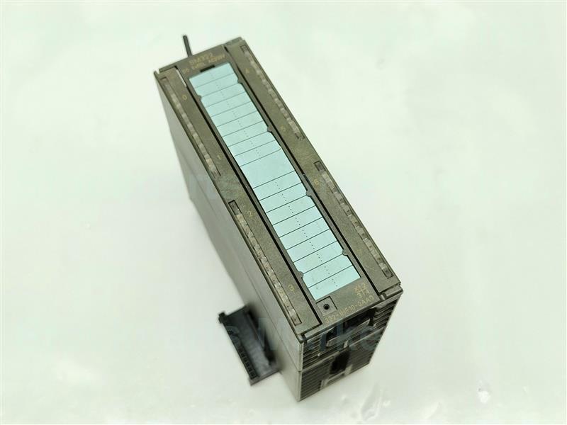 Siemens 6ES7 322-1HF10-0AA0 6ES7 3221HF100AA0 Module w/ 720 2001-01