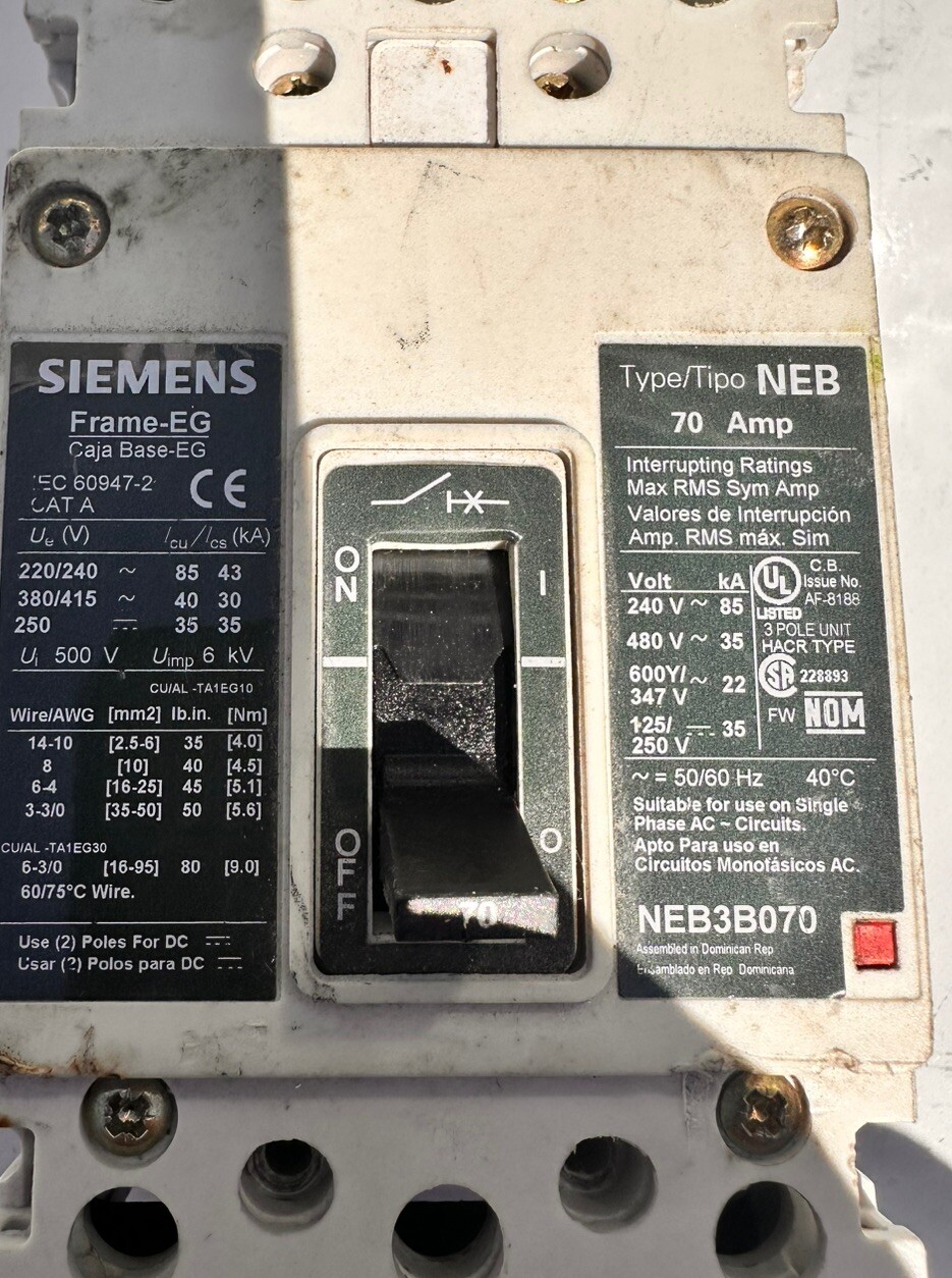 SIEMENS 70 AMP CIRCUIT BREAKER 3P 480 VAC NEB3B070