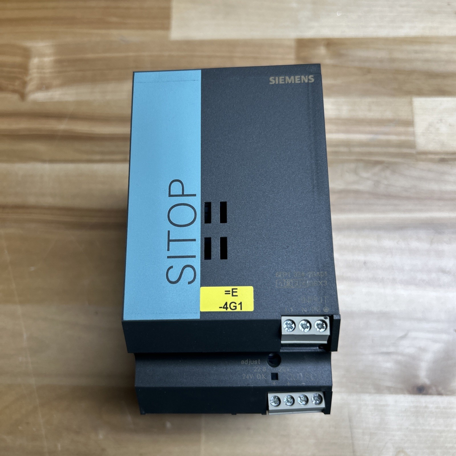 SIEMENS 6EP1 334-2BA01 SITOP SMART 10A POWER SUPPLY 