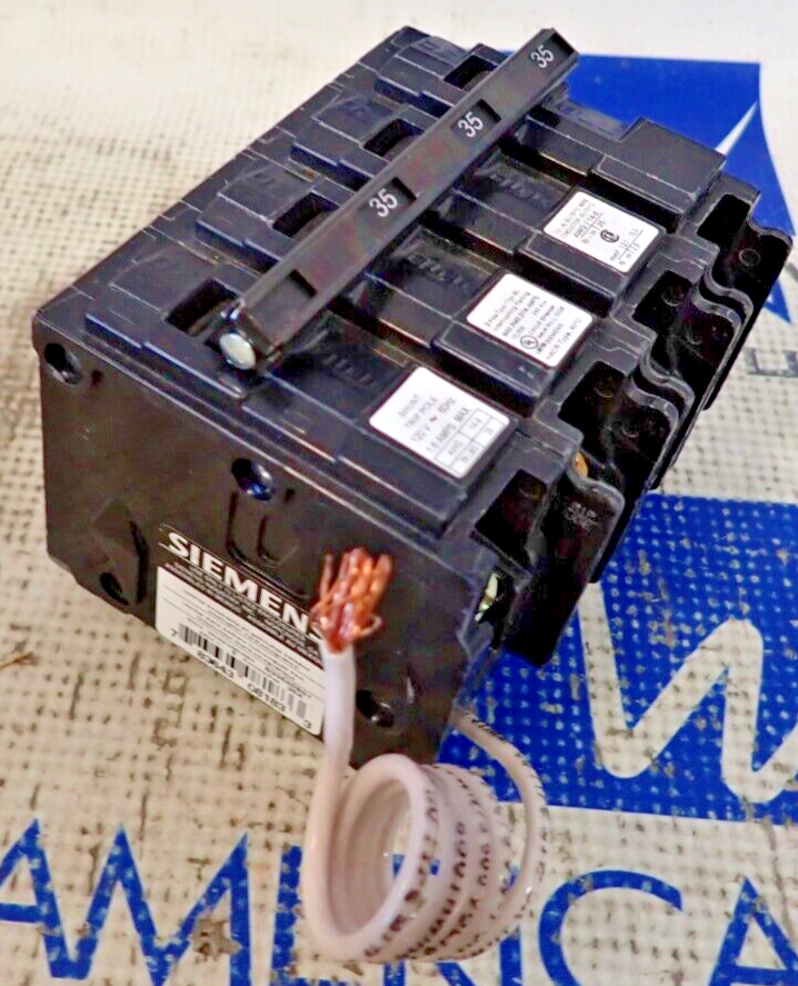 Siemens B33500S01 35 Amp 240 VAC 3 Pole w/ Shunt Trip Type BL Bolt-On Breaker