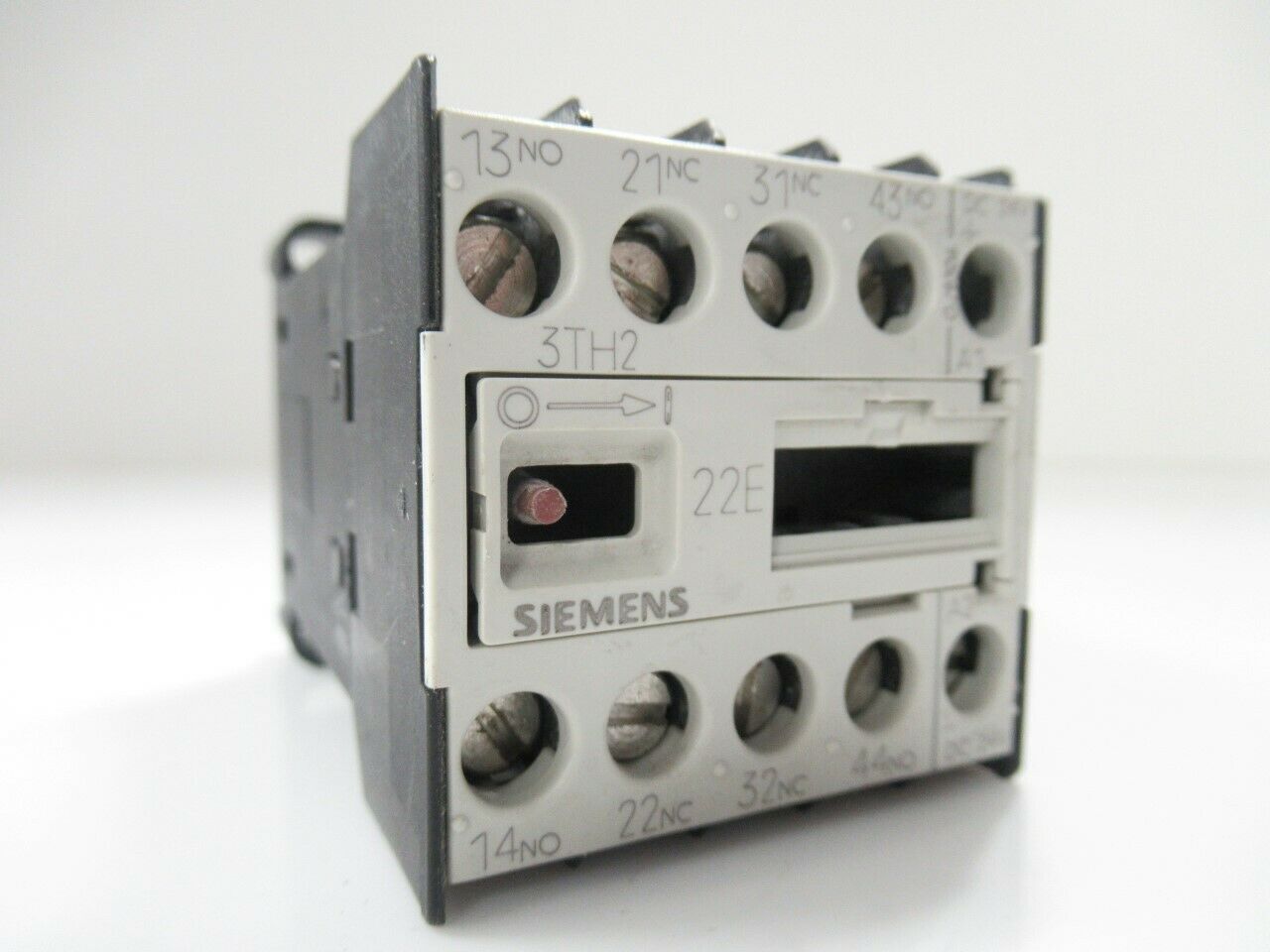 Siemens 3TH2022-0BB4 - 3TF20220BB4 Control Relay 24VDC 2NO 2NC