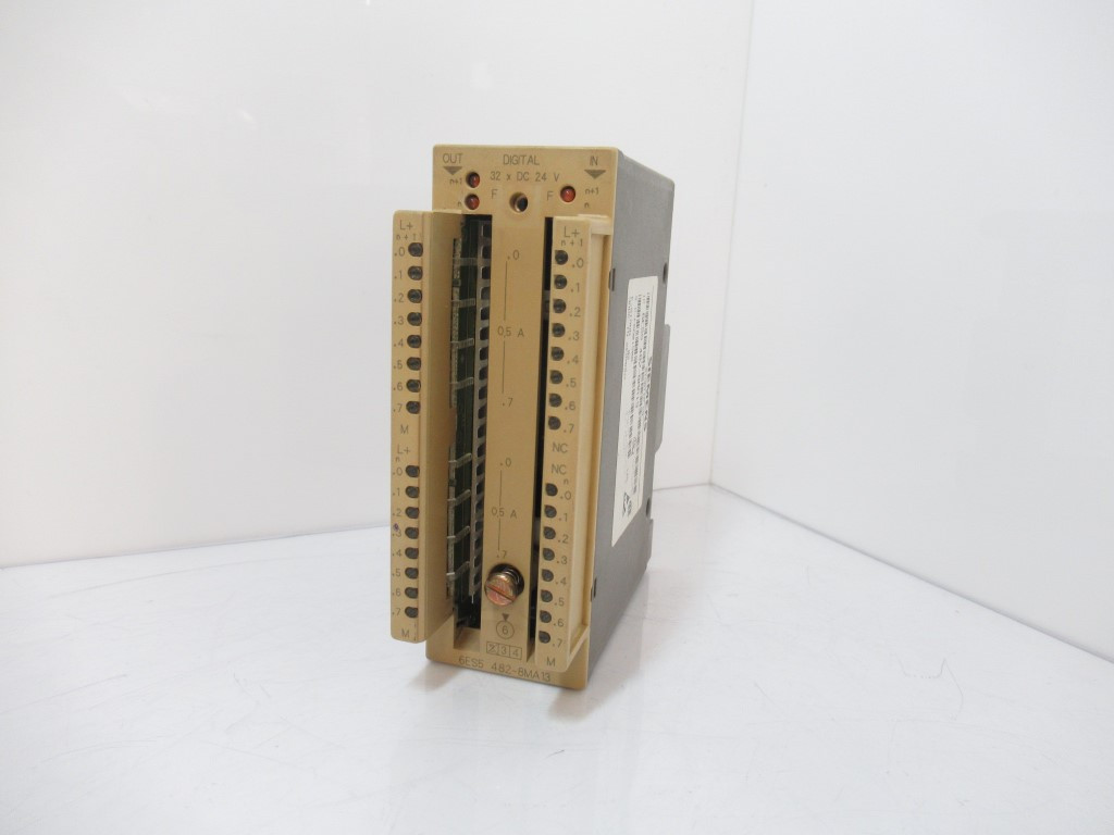 Siemens 6ES5 482-8MA13 Simatic S5 I/O Module